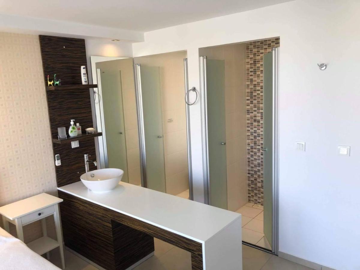 Babylon Luxury Villa With Private Pool And Indoor Heated Pool Side Buitenkant foto